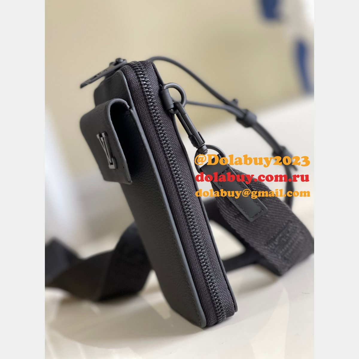 High Quality Louis Vuitton Phone Pouch H26 M57089 Black