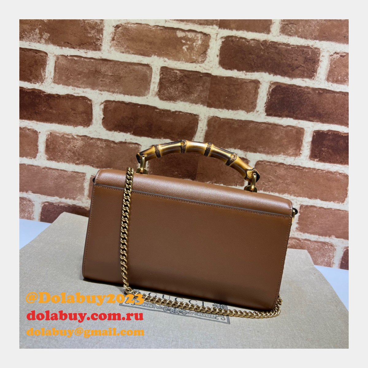 Gucci Replica 675794 Diana small shoulder bag in black/brown