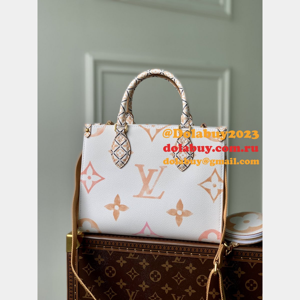OnTheGo M22976 Monogram Canvas Louis Vuitton 7 Star Bag
