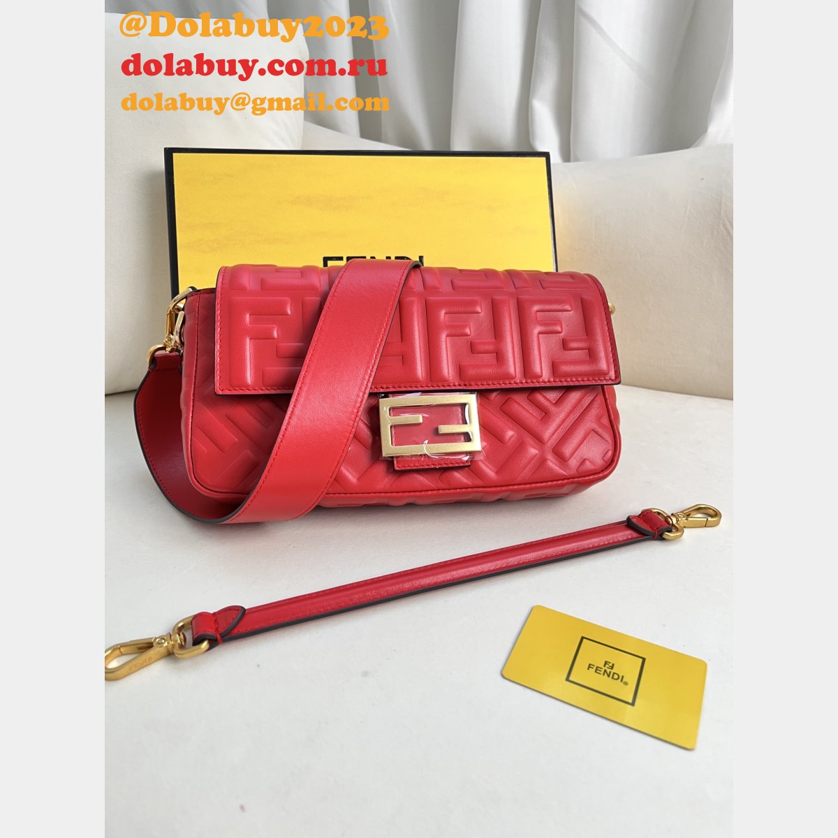 Top Quality fendi Iconic Baguette Medium nappa handbag