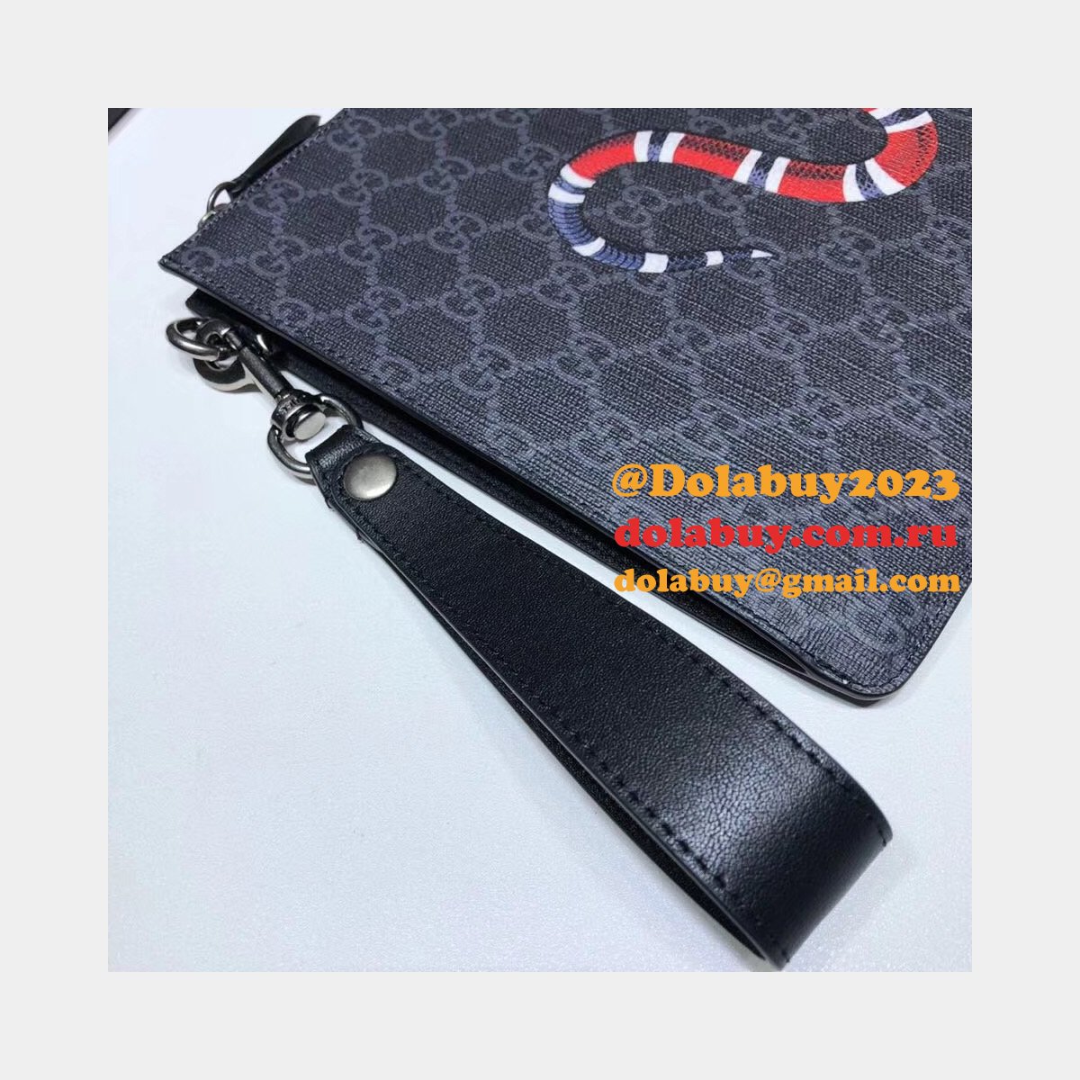 Gucci Best GG Supreme 473904 Bestiary Pouch With Bee