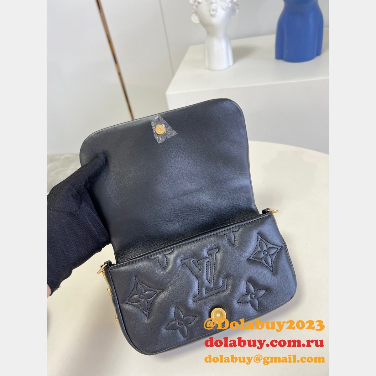 Buy Replica Louis Vuitton M81398/M81399/M81400 Wallet Luxury Strap Bubblegram