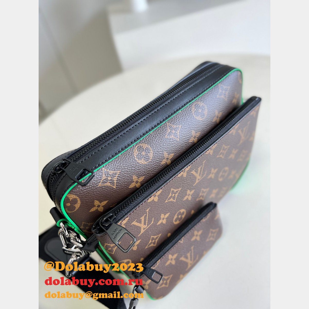Louis Vuitton 7 Star Replica M46266 Trio Messenger Bags