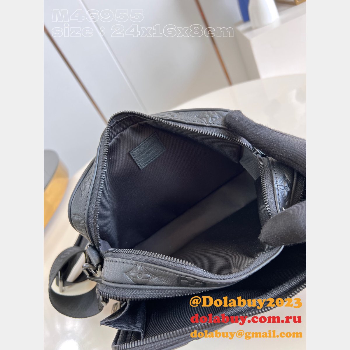 7 Star Alpha Messenger Louis Vuitton Mens M46955 Black Replicas Bag