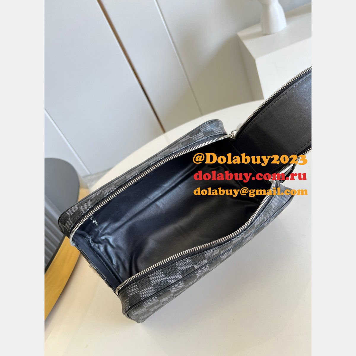 UK Louis Vuitton Wholesale M44494/N40127 Dopp Kit Toilet Pouch Canvas