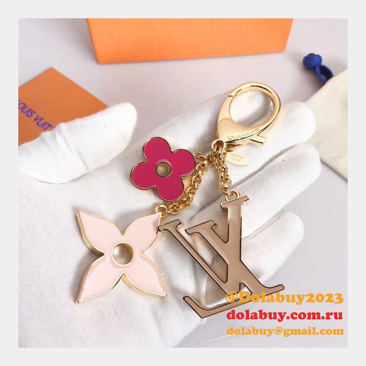 Replica Louis Vuitton Facettes Bag Charm Many Colors