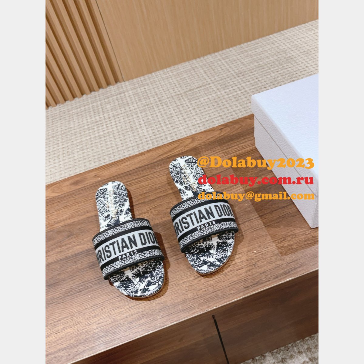 Knockoff AAA+ DIOR DWAY SLIDE DUPLICATE