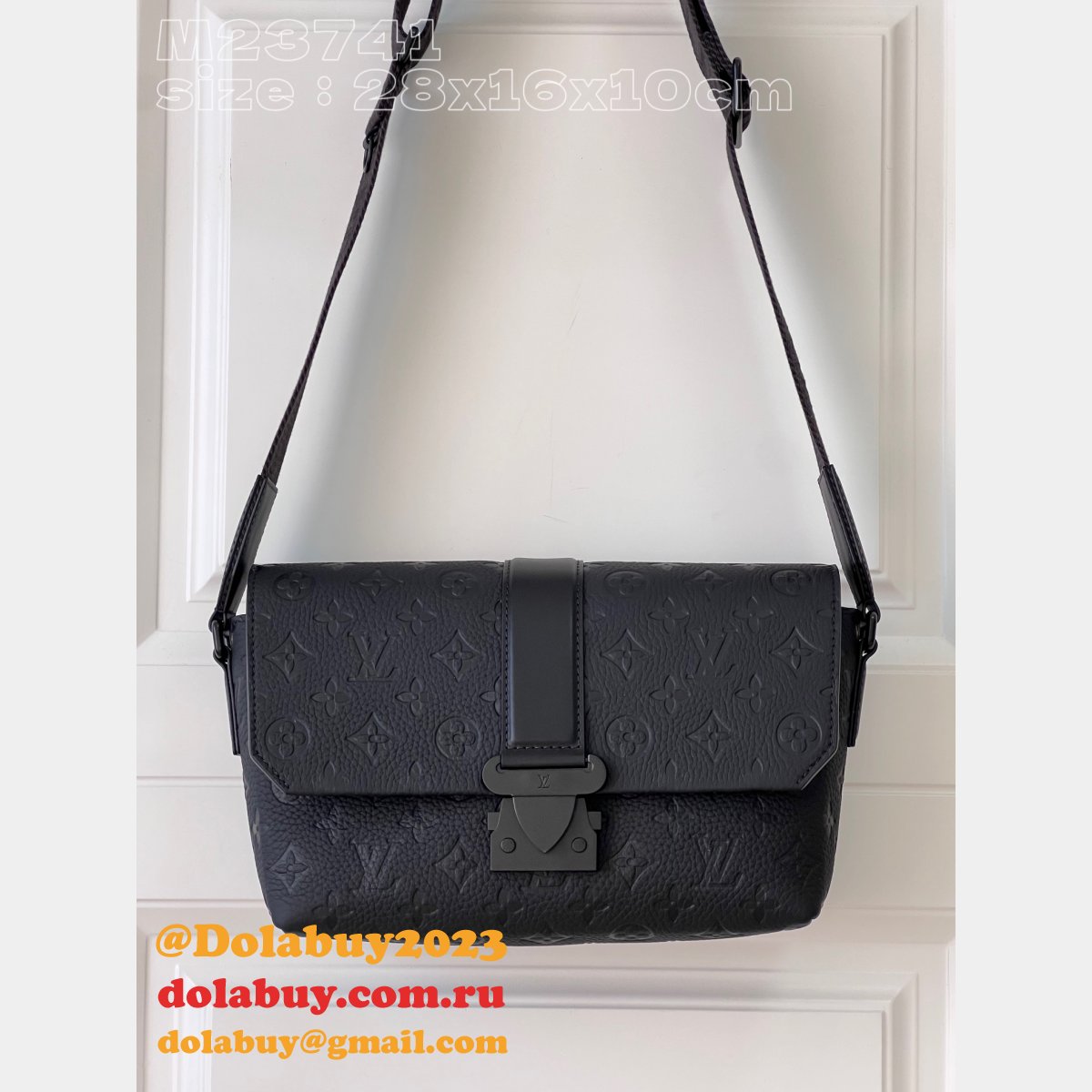 S-Cape Messenger Taurillon M23741 Louis Vuitton Replica Bag