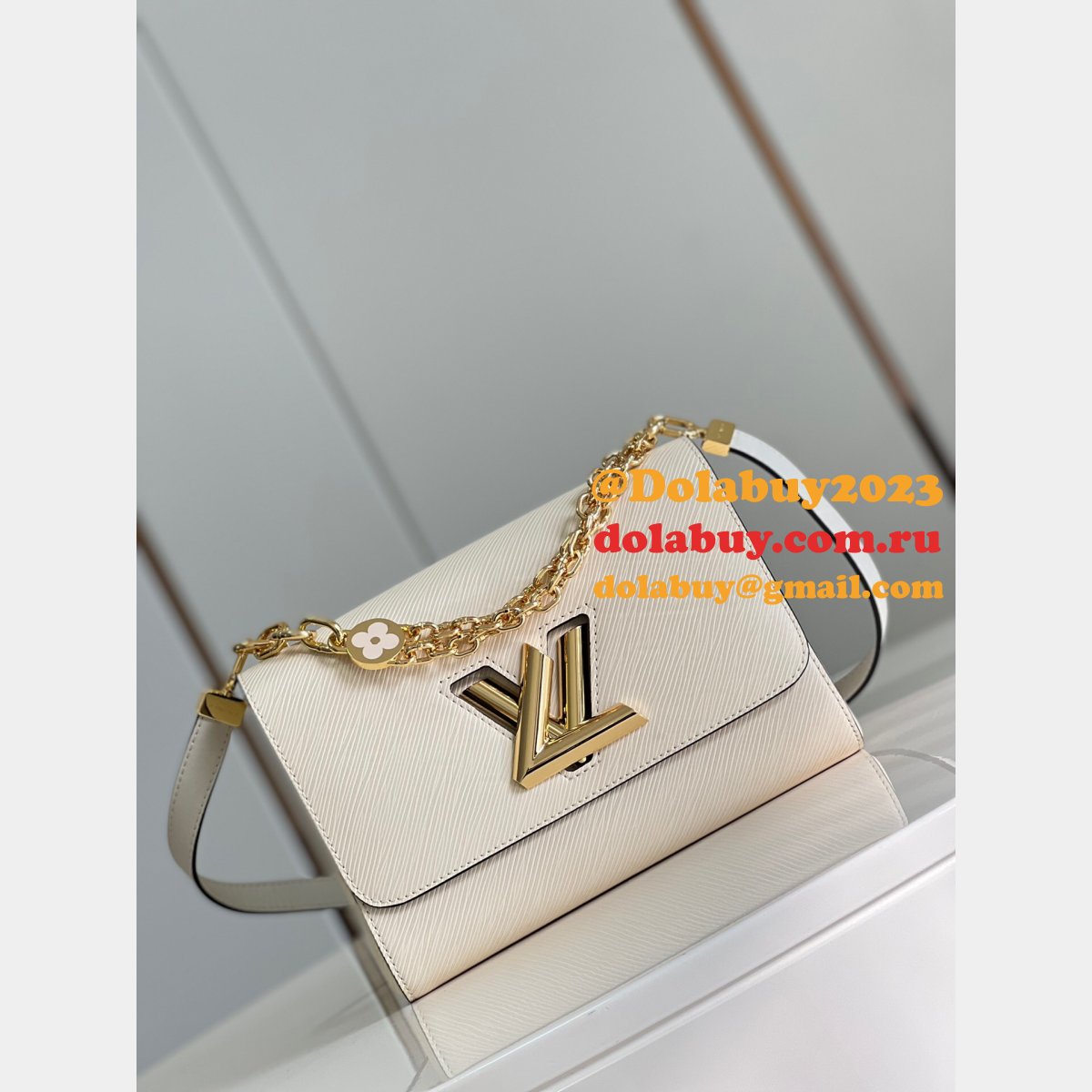 Cheap Louis Vuitton Twist PM Shoulder M50332 Bag From China UK