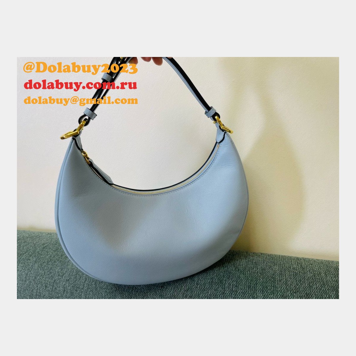 Best Fendi Fendigraphy leather shoulder hobo bag