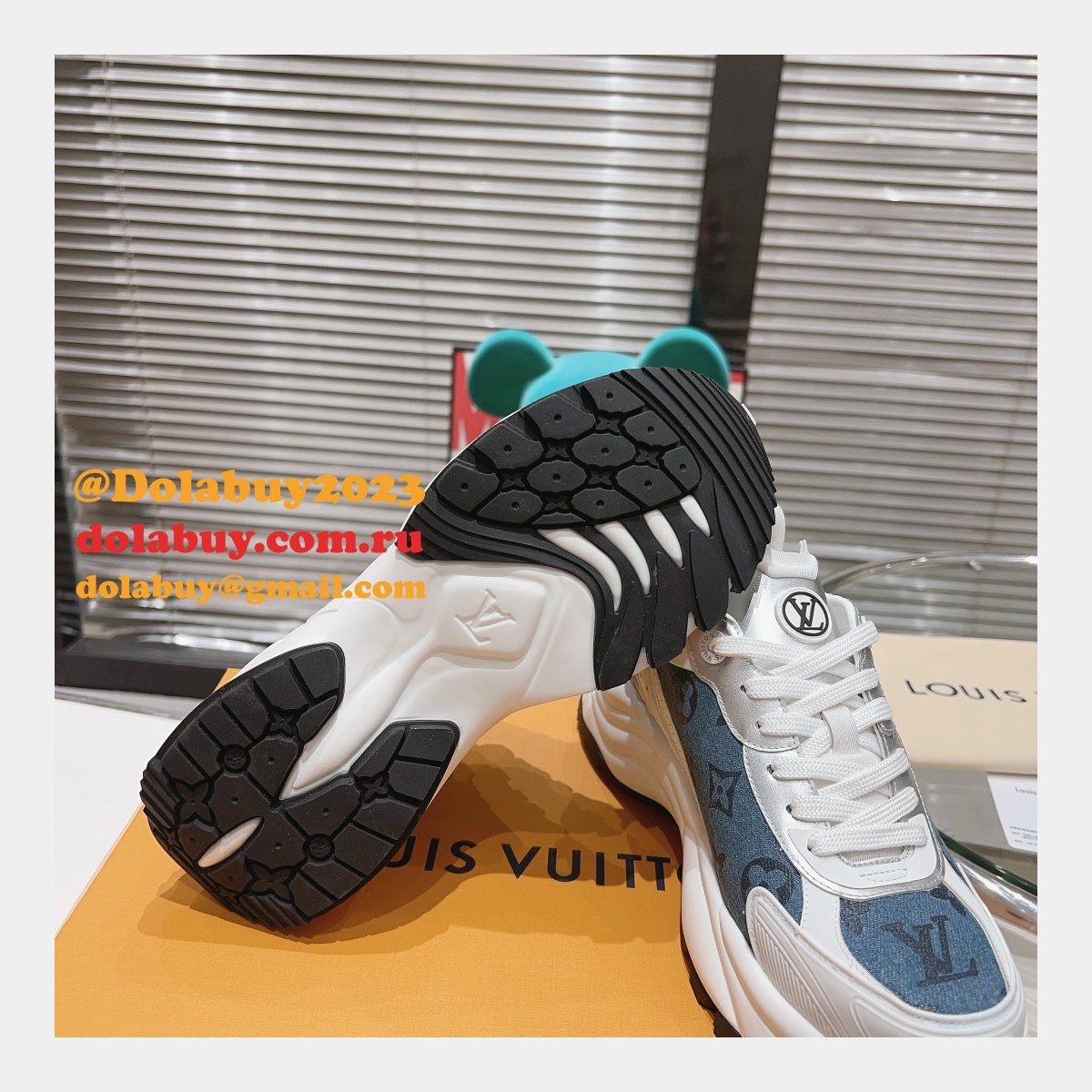 Top Quality LOUIS VUITTON RUN55 Sneakers