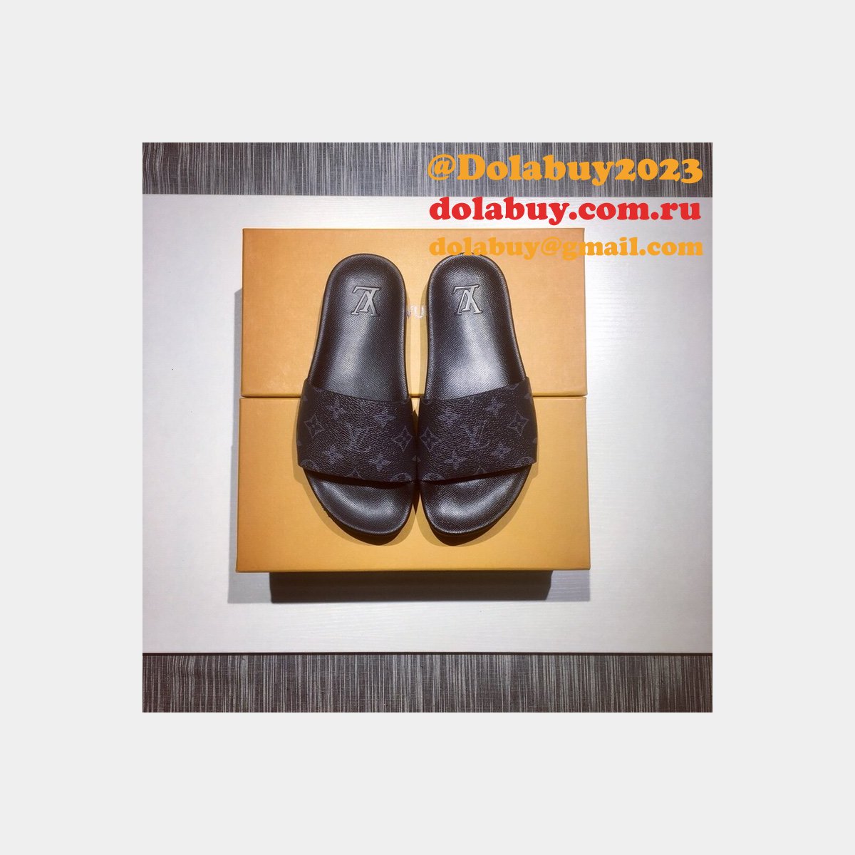 Best Louis Vuitton Replica Slippers 010