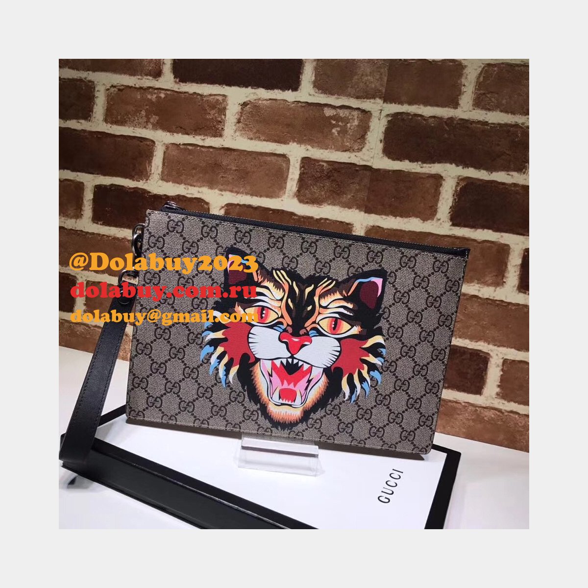 Gucci Best GG Supreme 473904 Bestiary Pouch With Bee