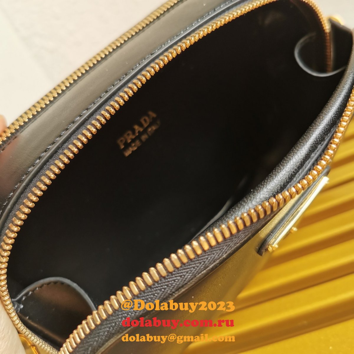 Prada 1BH203 Saffiano Leather Replica Envelope Best Bag
