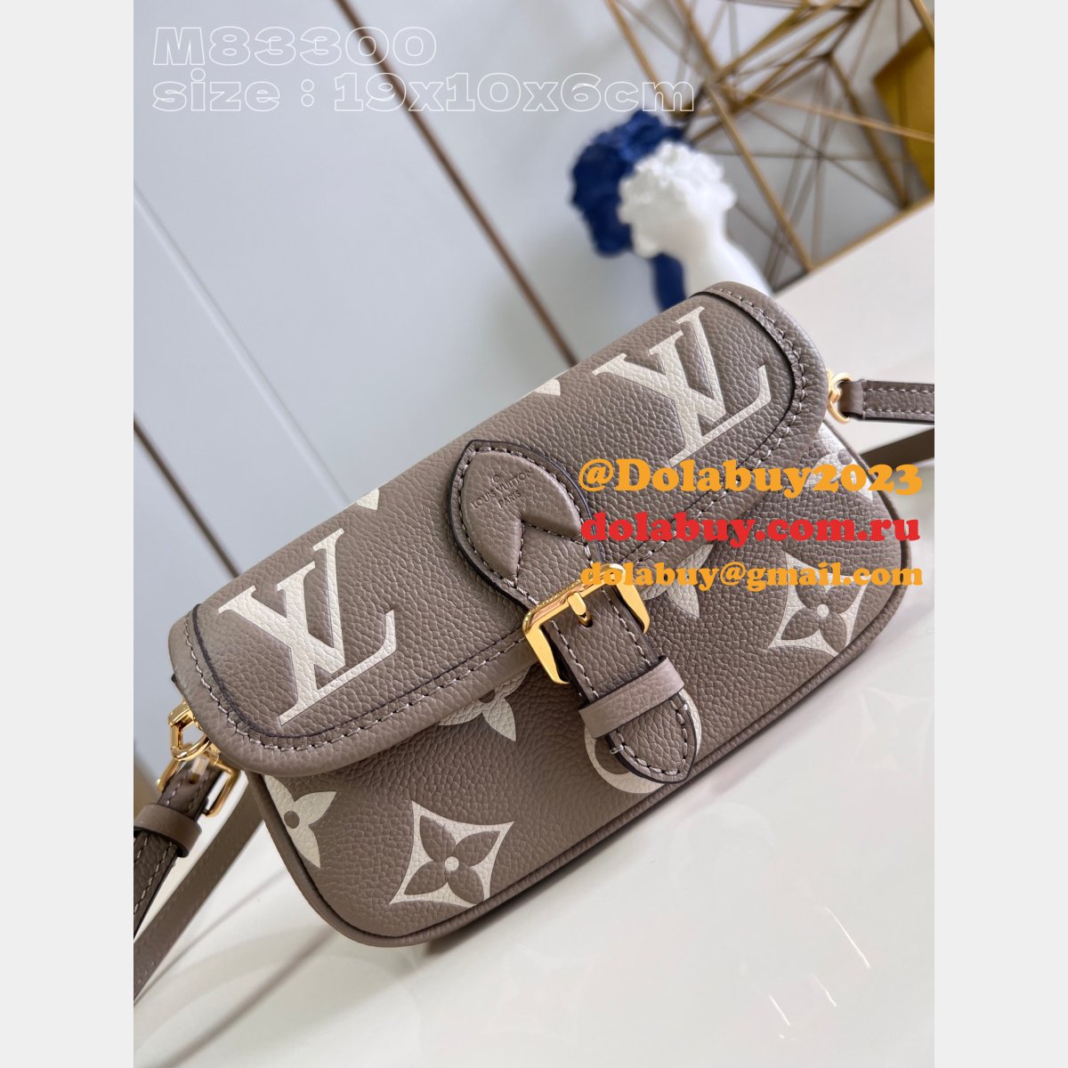 Nano Diane Bicolor M83300 Replica New Arrival Louis Vuitton Bag