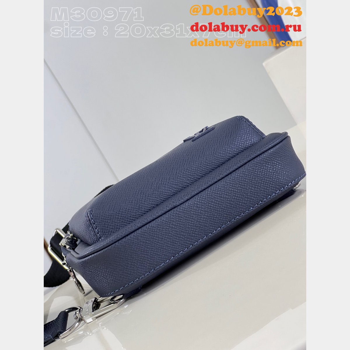 Louis Vuitton Designer Avenue Slingbag M30971 Taiga Wholesale Bags