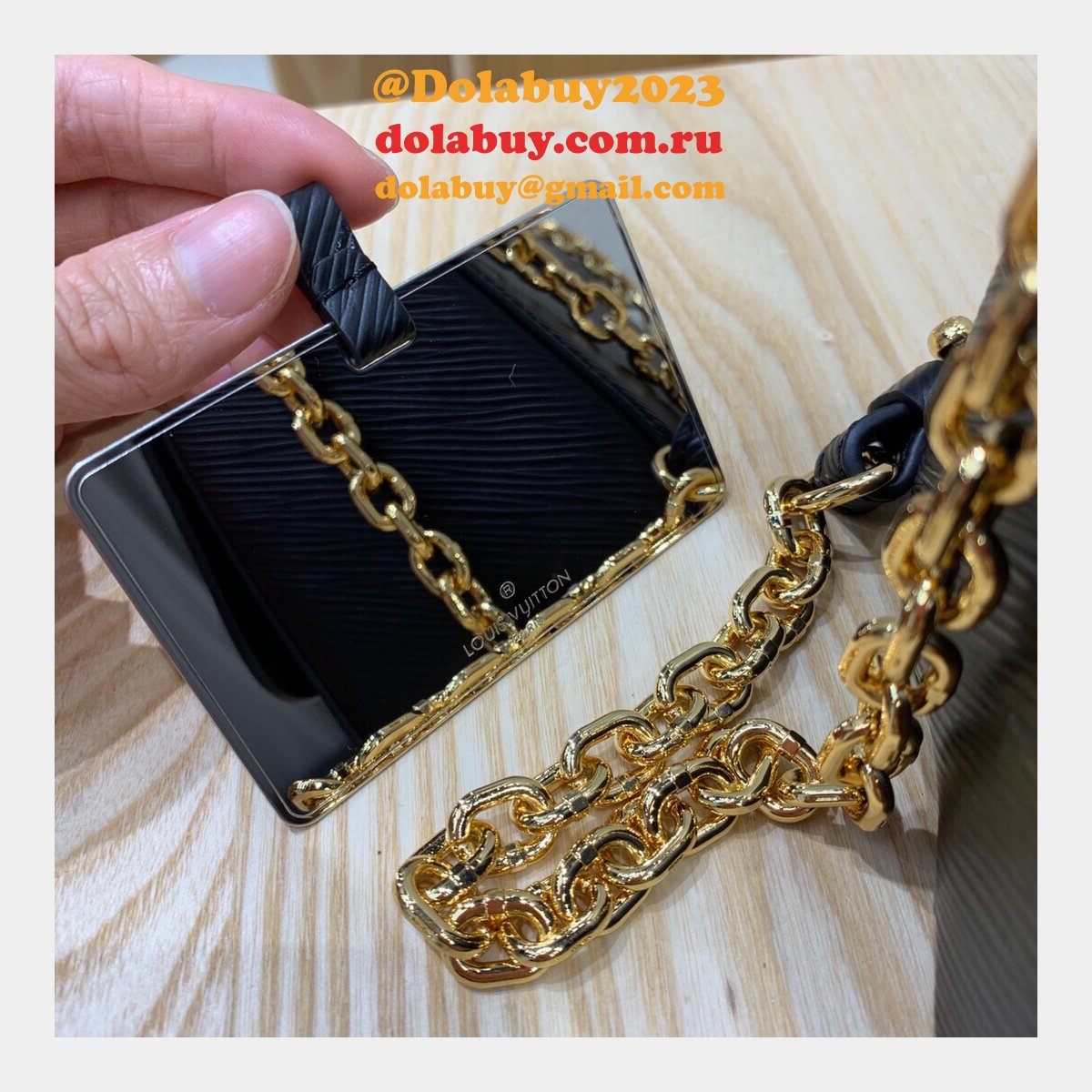 AAA+ Louis Vuitton Twist PM Epi Leather in Black