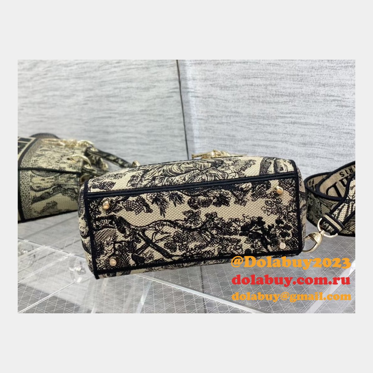 Wholesale Leather Lady Dior 24cm Replica Shoulder Handbag