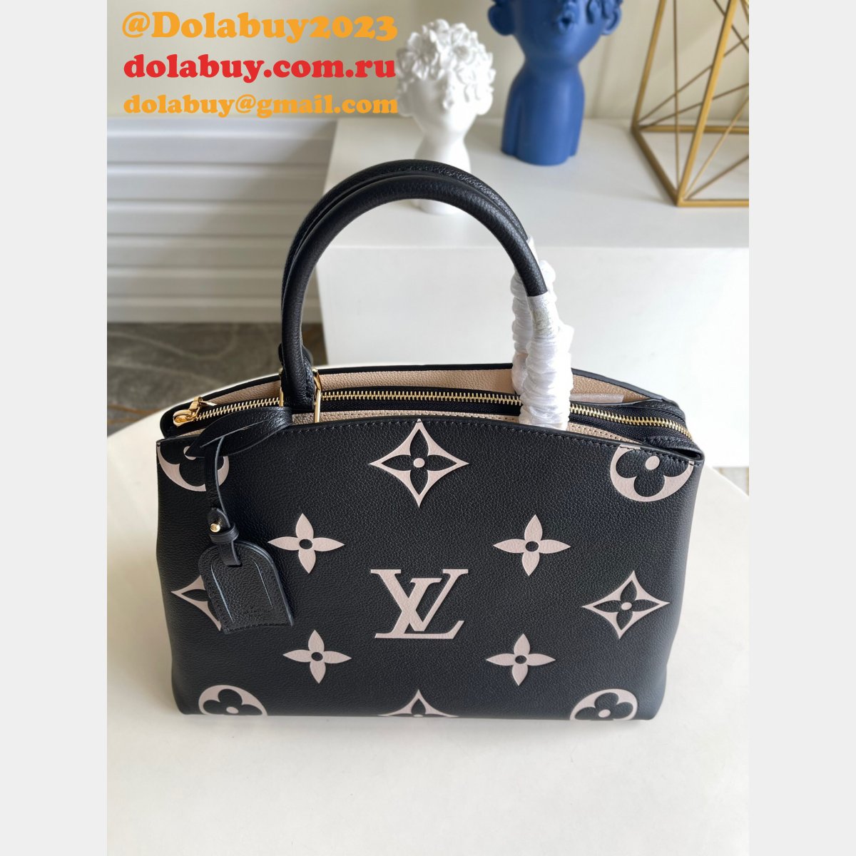 China Louis Vuitton Knockoffs Grand Palais Handbags M45811 Bags