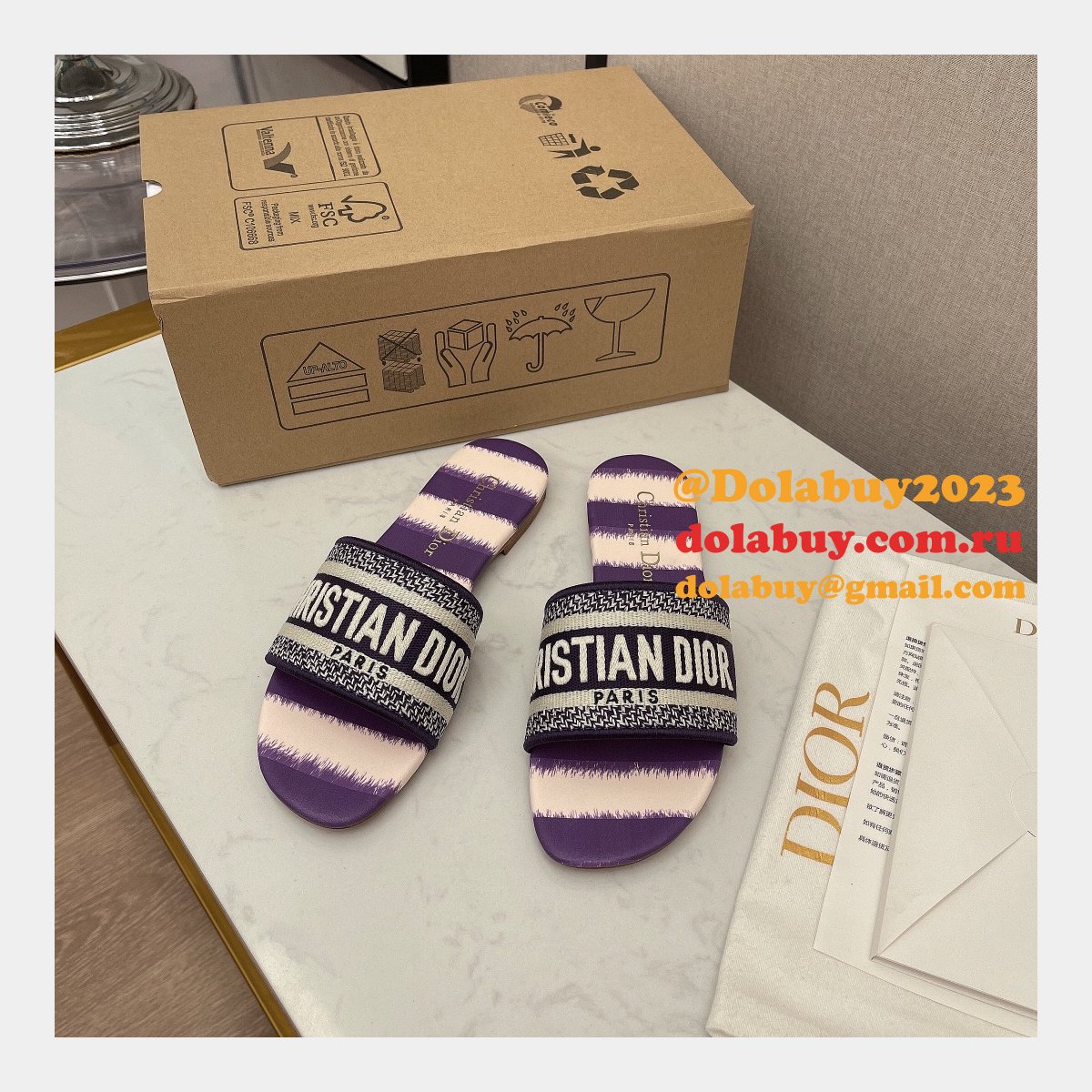 2021 Replica Christian Dior One-word embroidered slippers Shoes