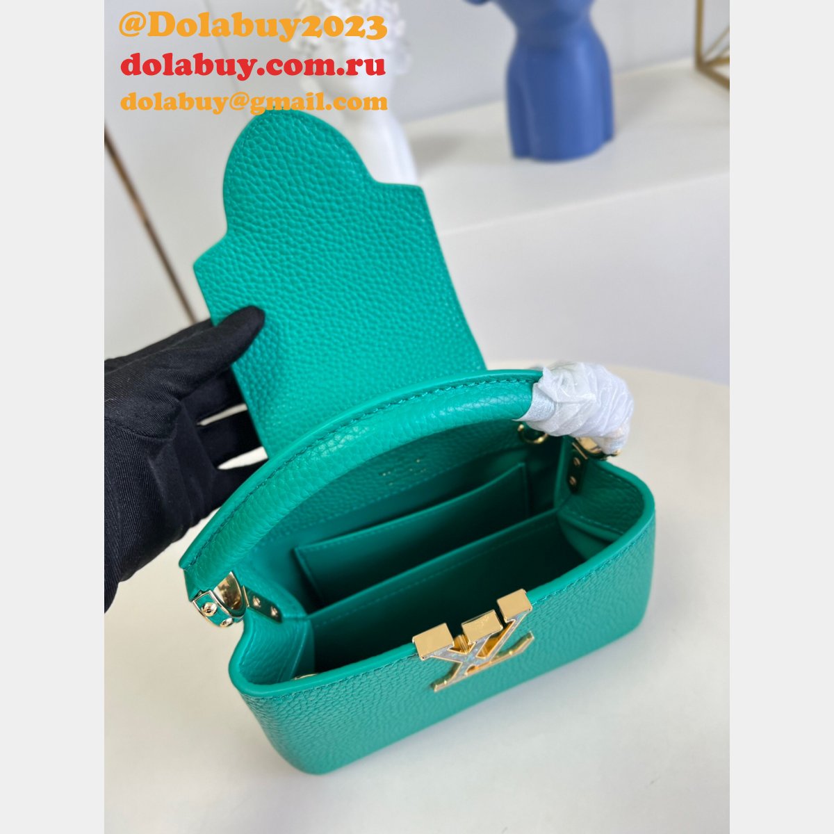 Louis Vuitton Perfect Capucines Structured Crossbody Satchels M48865 Fake