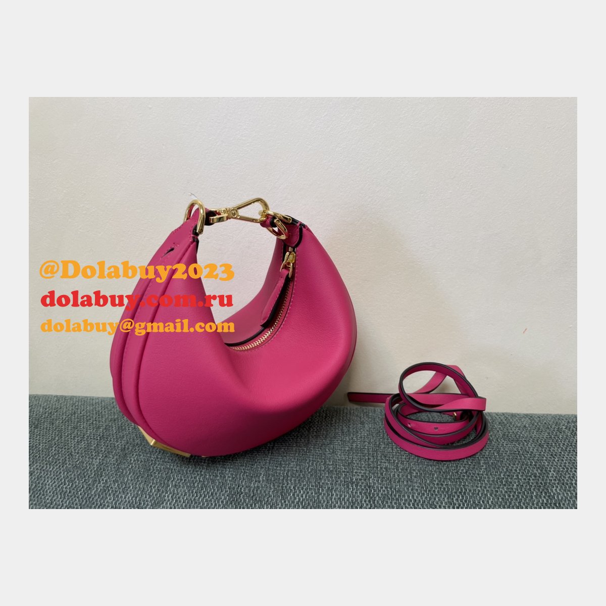 Our Dolabuy Best Praphy 56853 Designer Replica Fendi Bag