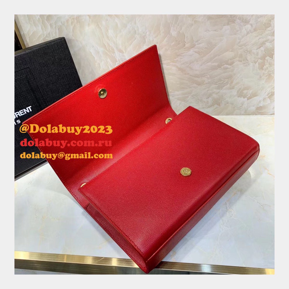 YSL Saint 5868006 24cm Elegant Shoulder Bags