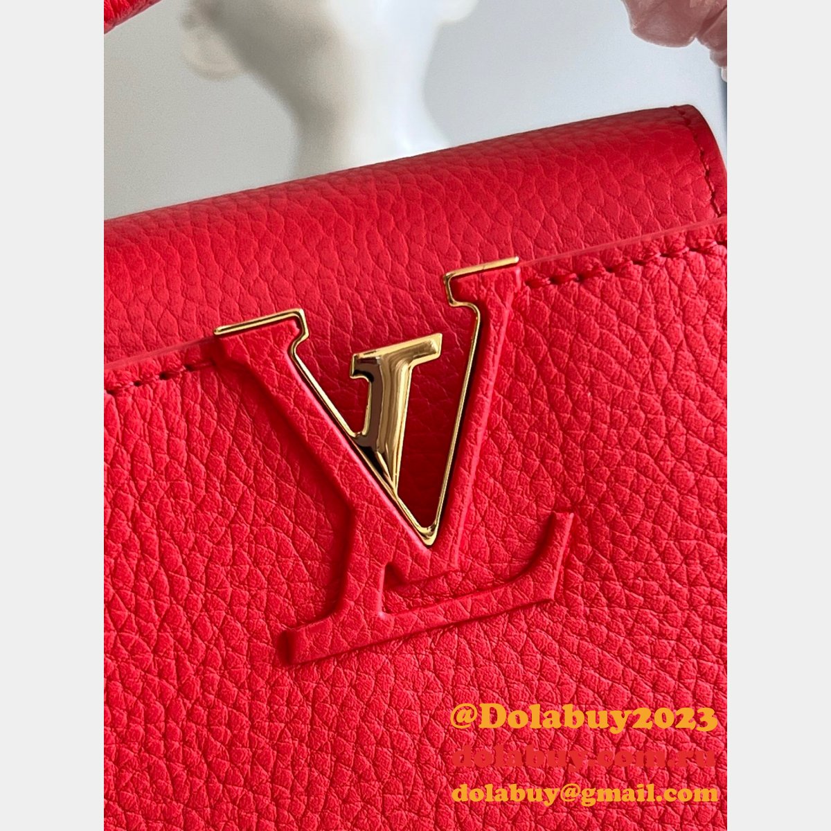 Go Designer Louis Vuitton Replica Capucines M20513 Red Bag