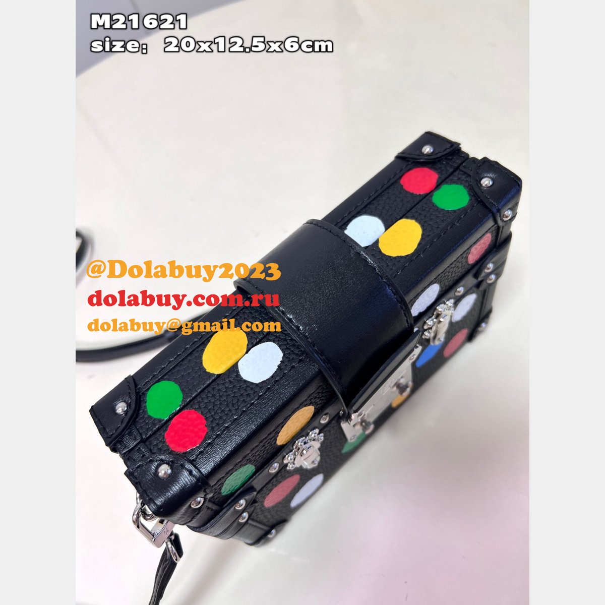 Louis Vuitton LV x YK Replica Petite M21621 Malle Taurillon Bag