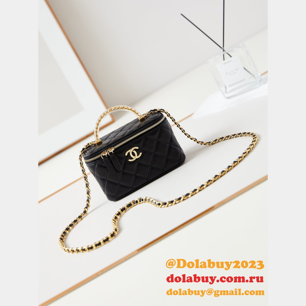 7 Star chane 24A lambskin Cosmetic bag AP3820