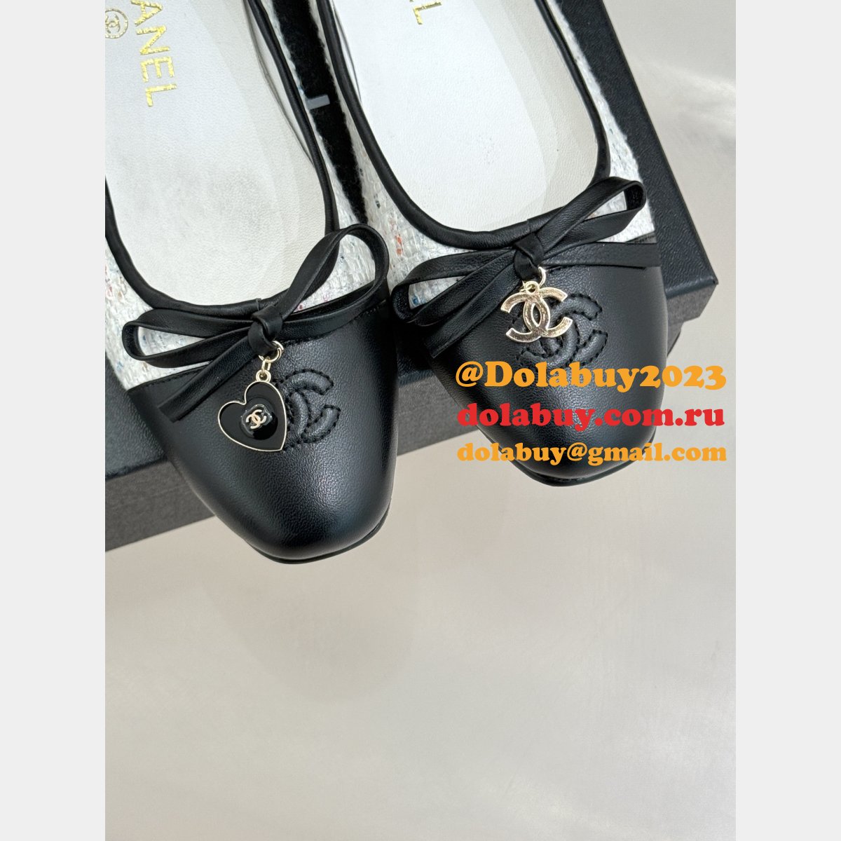 Wholesale CC Ballet Tweed Leather Flats