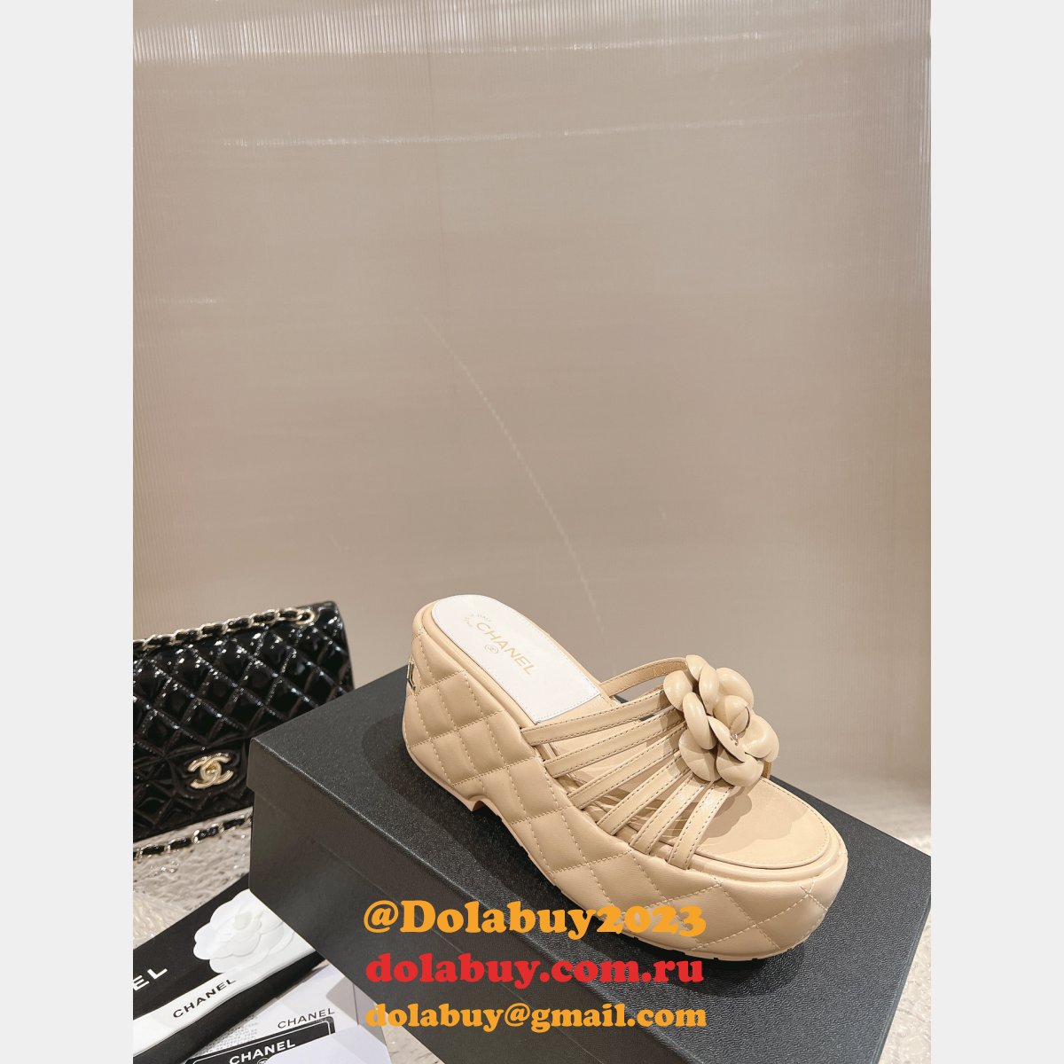 Fashion Perfect Flat Sandals 7 Star Replica Shoes