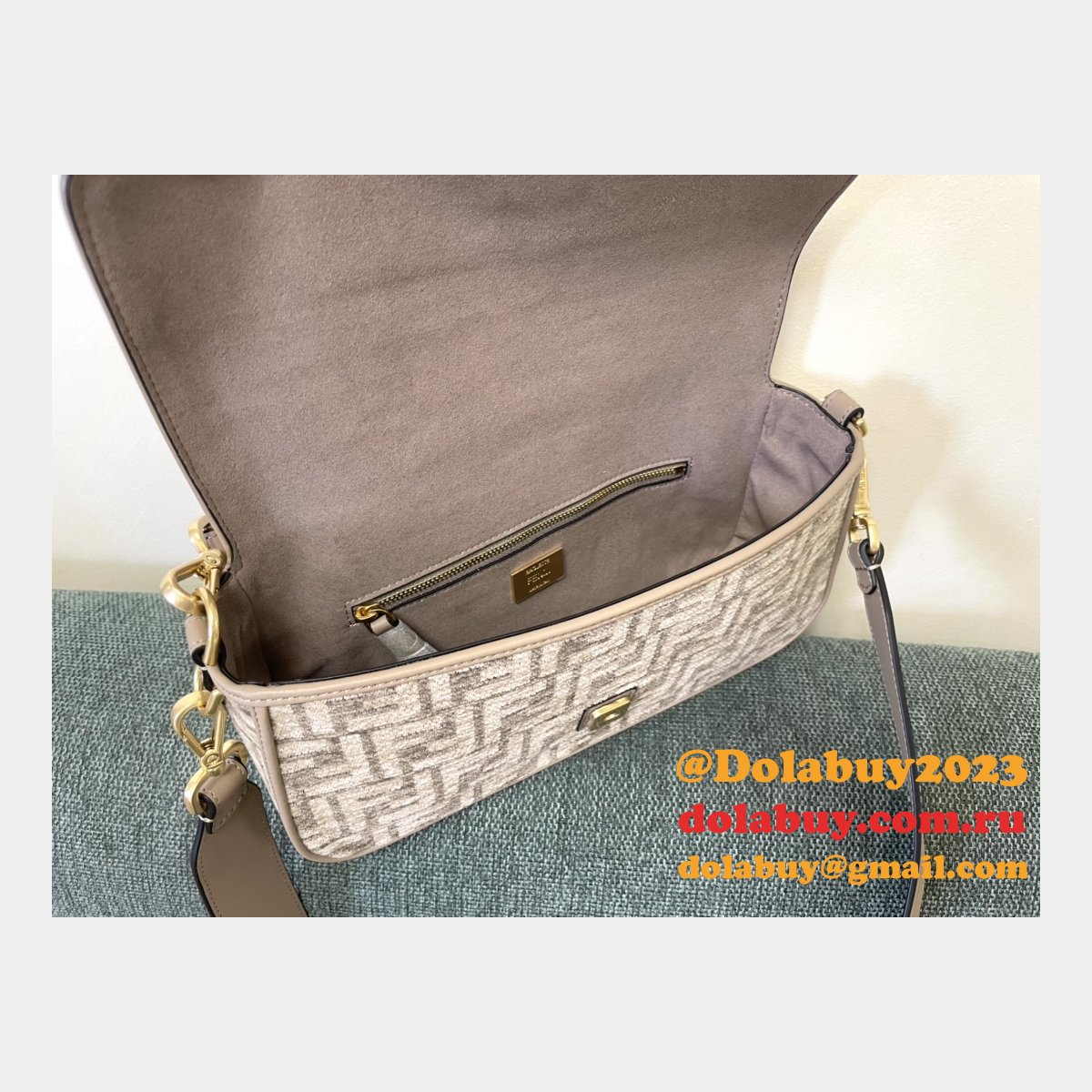 Fendi Baguette Luxury Replica Iconic 8579 Every Designer