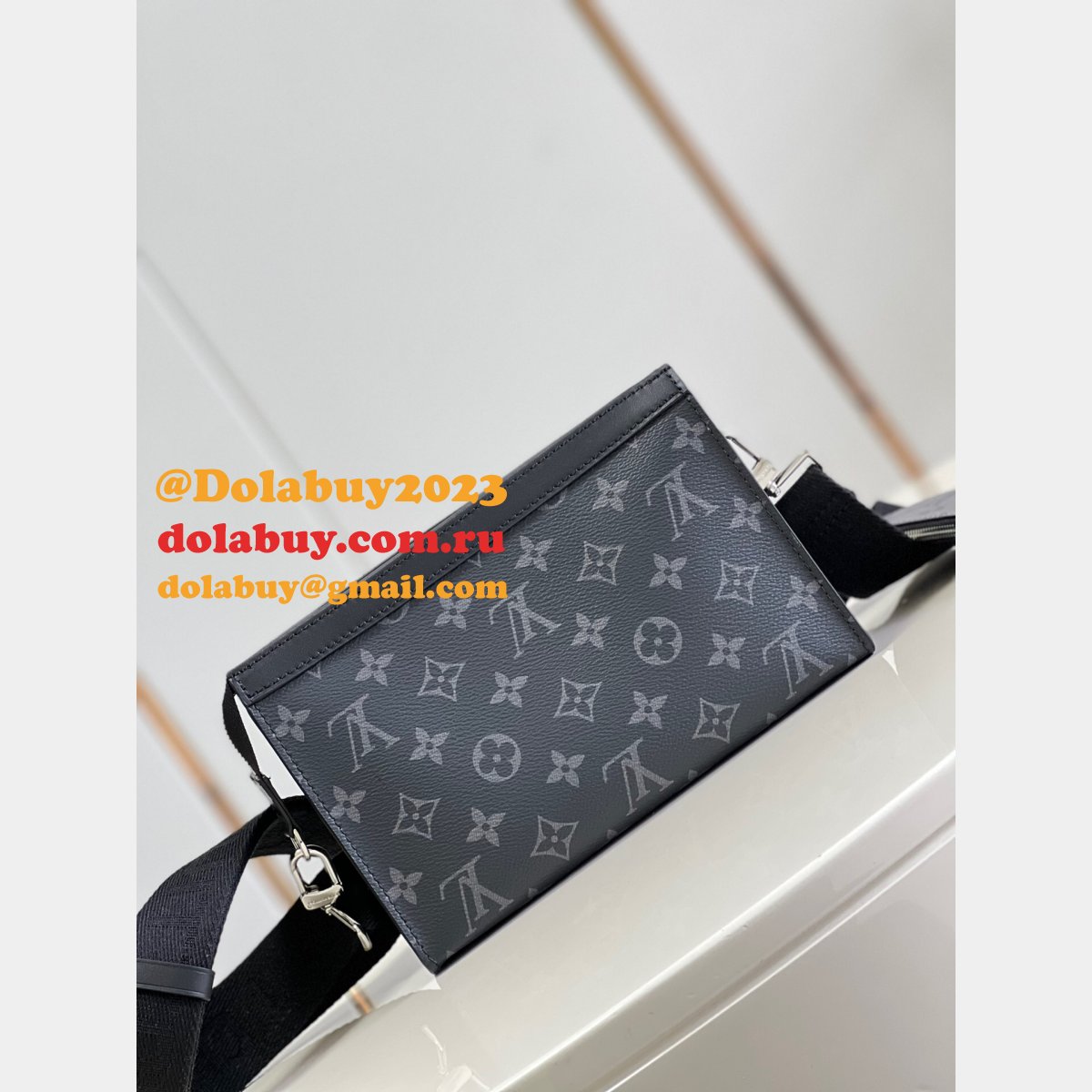 High Quality Designer Replica Purses Louis Vuitton M81018 Bag