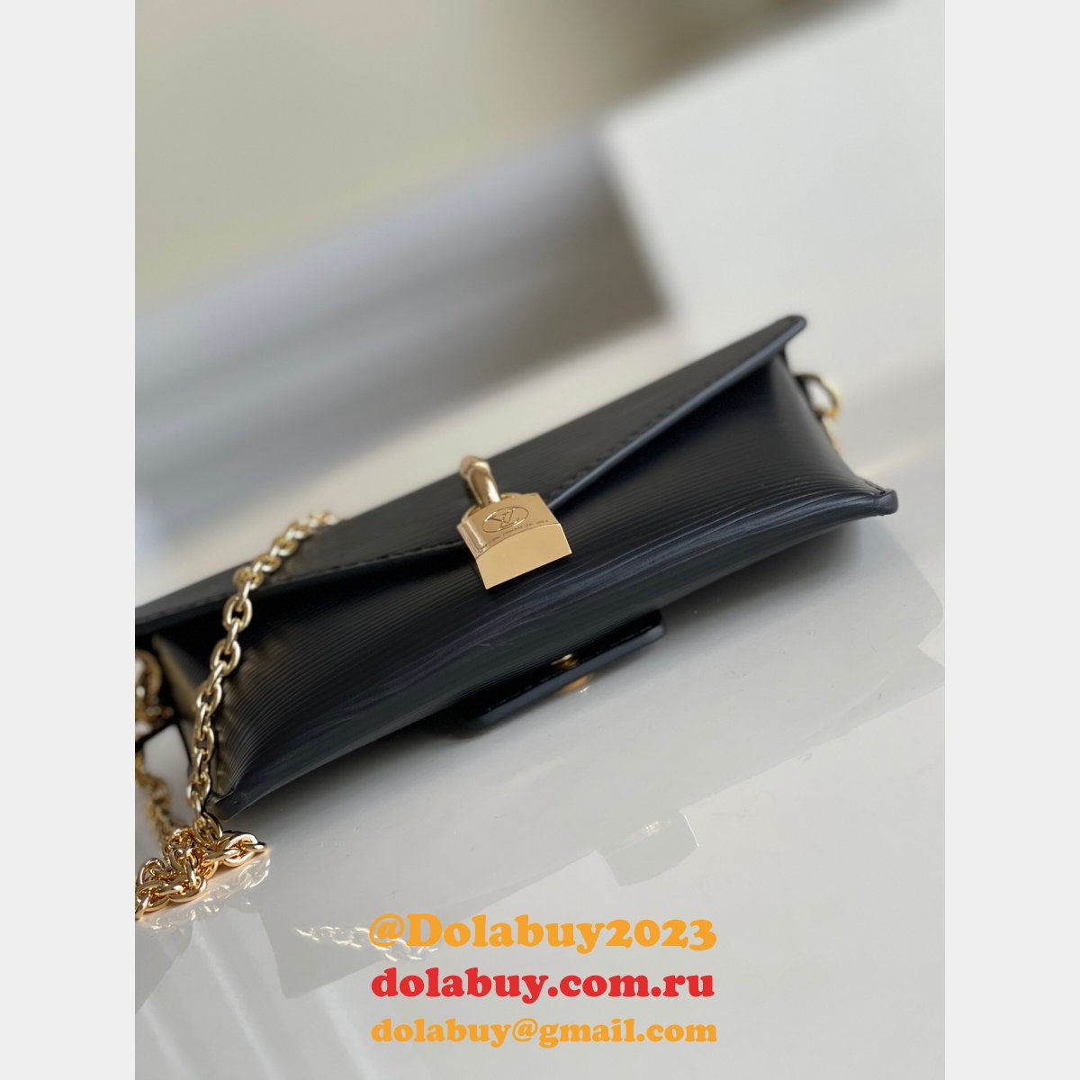 AAA Replica Designer Louis Vuitton Casual Style 2WAY Plain Leather EPI Handbags