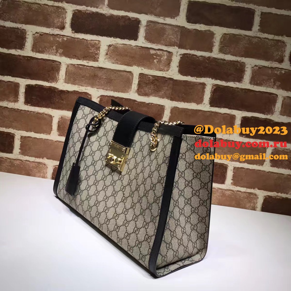 Replicas Gucci Padlock medium GG shoulder bag 479197