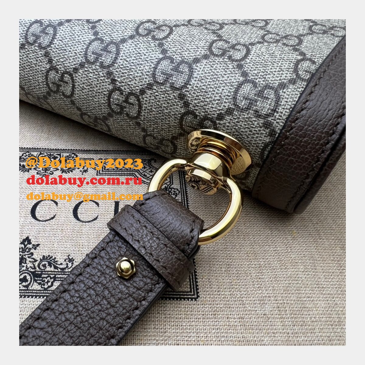 faux G*u*i medium bag messengers round interlocking g 699210