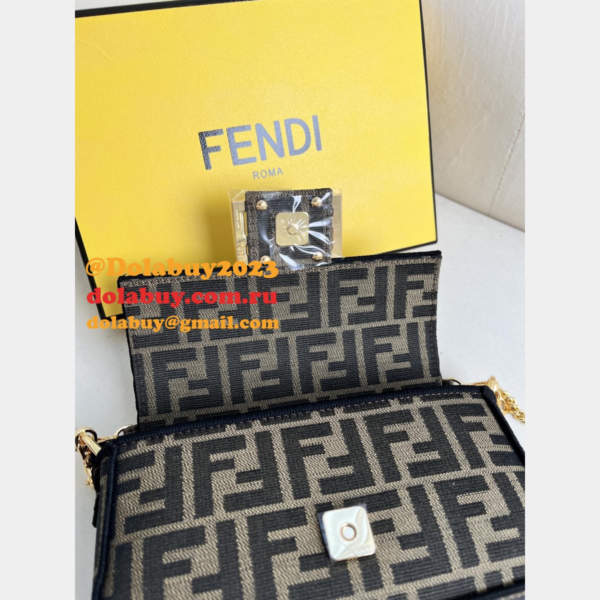 Best FENDI Iconic Baguette FF logo Luxury HANDBAG