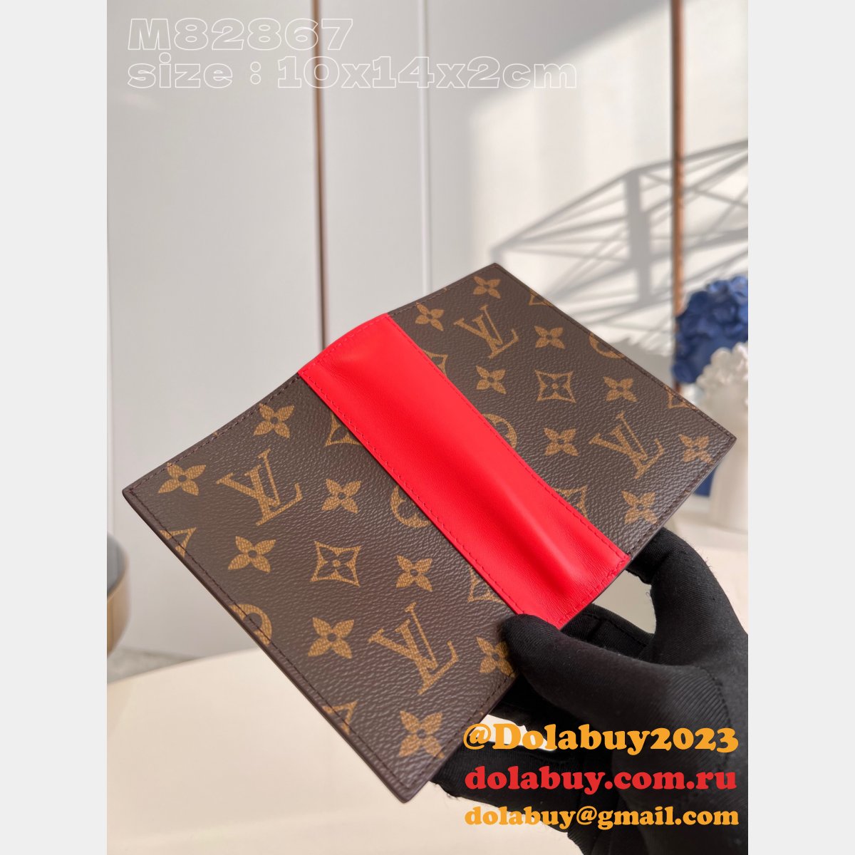 Passport Cover Louis Vuitton M82867 Travel Replica Bag
