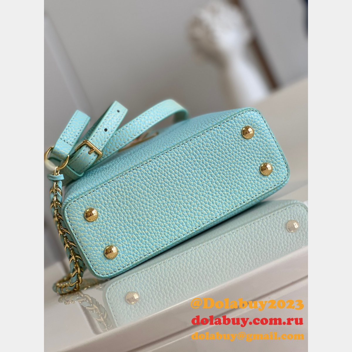 Fashion Shop Louis Vuitton Replica M59868/M59850/M20841 Capucines