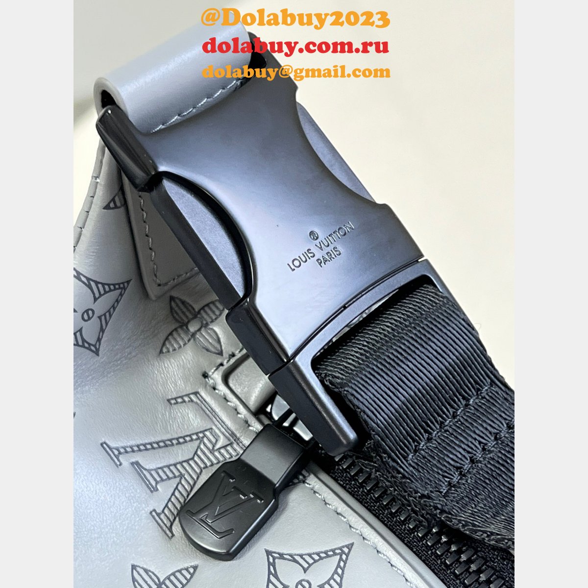 The Best Louis Vuitton Discovery Bumbag G65 Men M46108 Replica Bags