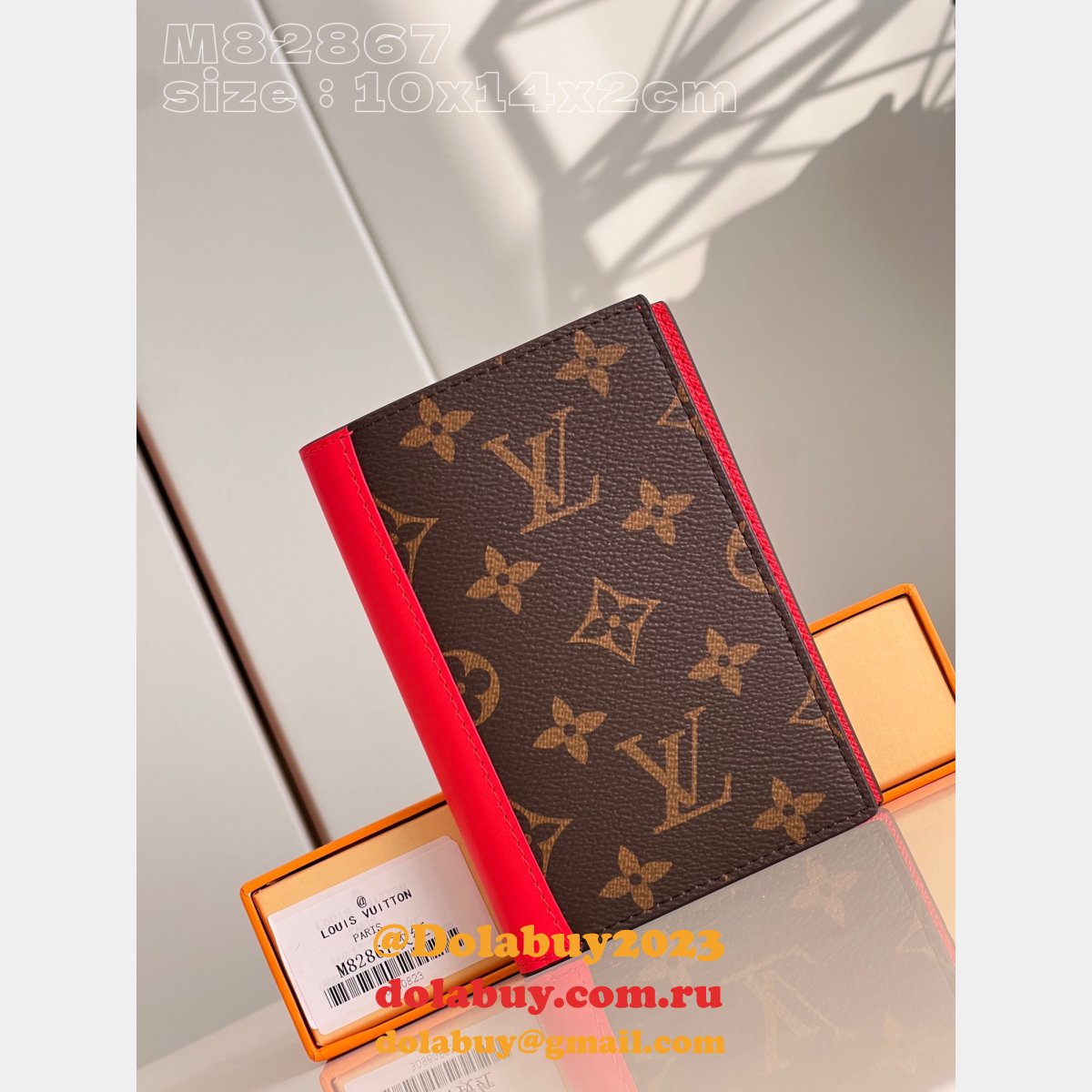 Passport Cover Louis Vuitton M82867 Travel Replica Bag
