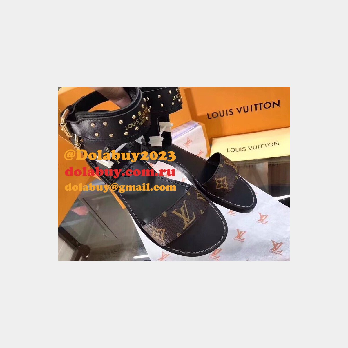 Louis Vuitton Sandals 003