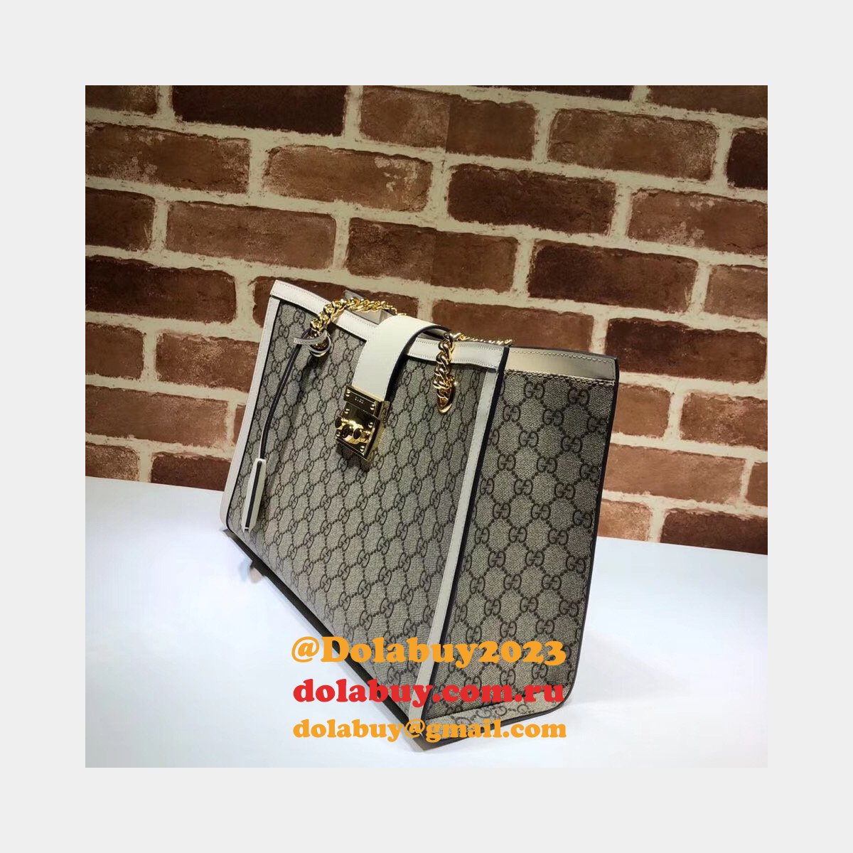 Replicas Gucci Padlock medium GG shoulder bag 479197