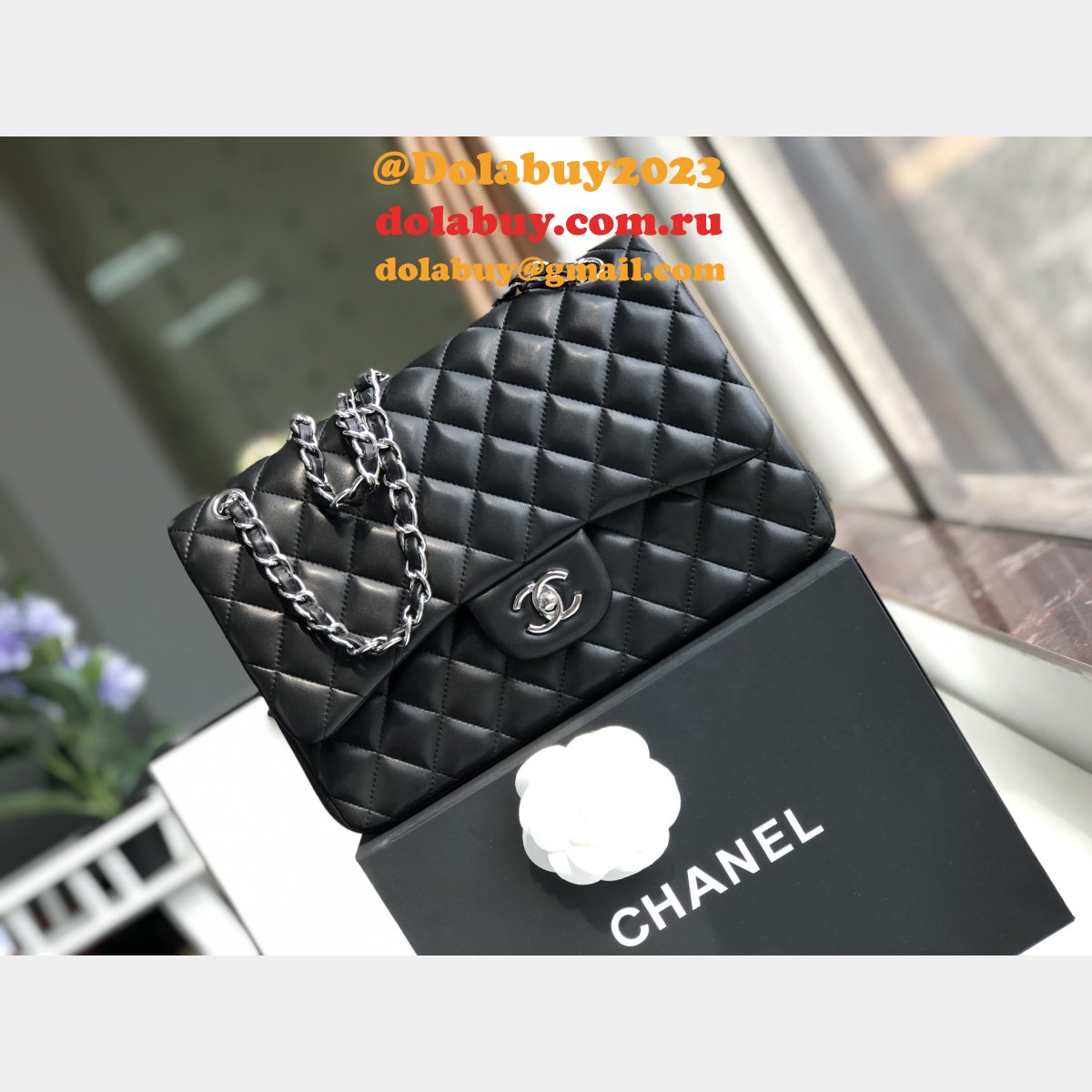 CC CF Knockoff Grained Lambskin & Gold-Tone Metal 30CM Black Maxi