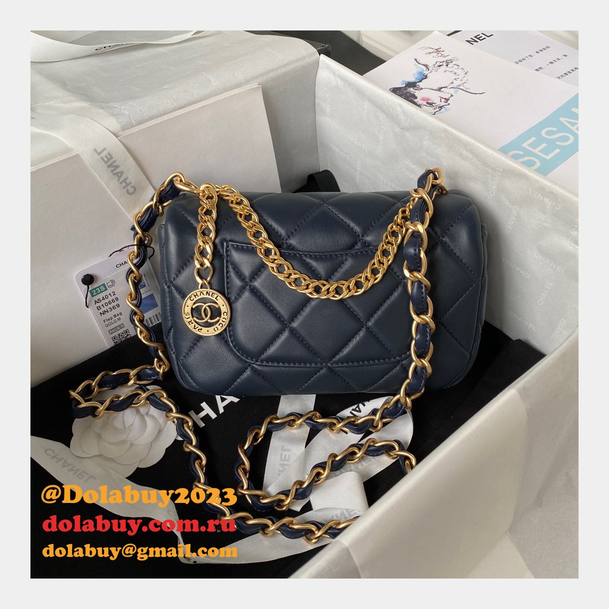 Perfect Copy Top Quality AS4012 Flap Black Replica Bag