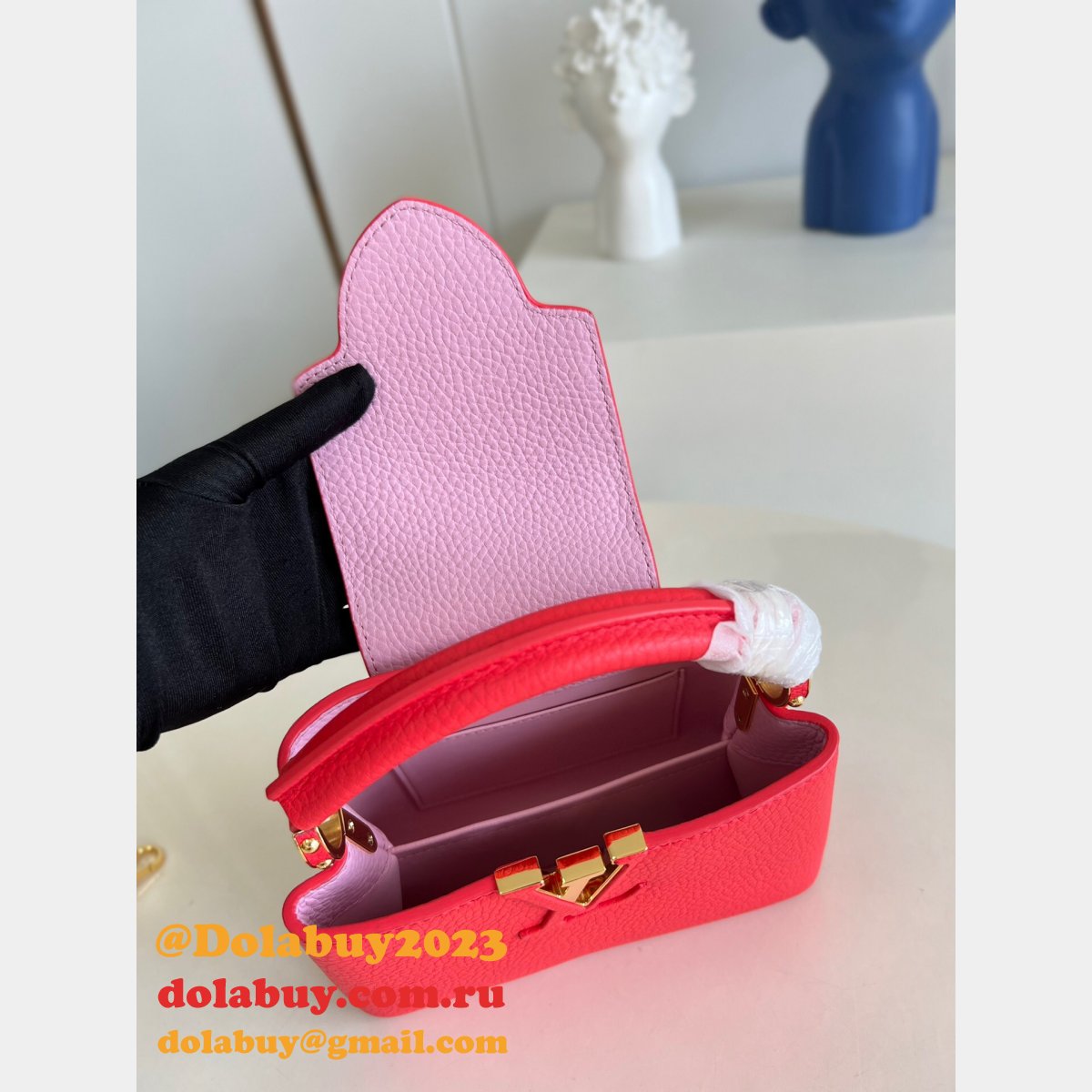 Go Designer Louis Vuitton Replica Capucines M20513 Red Bag