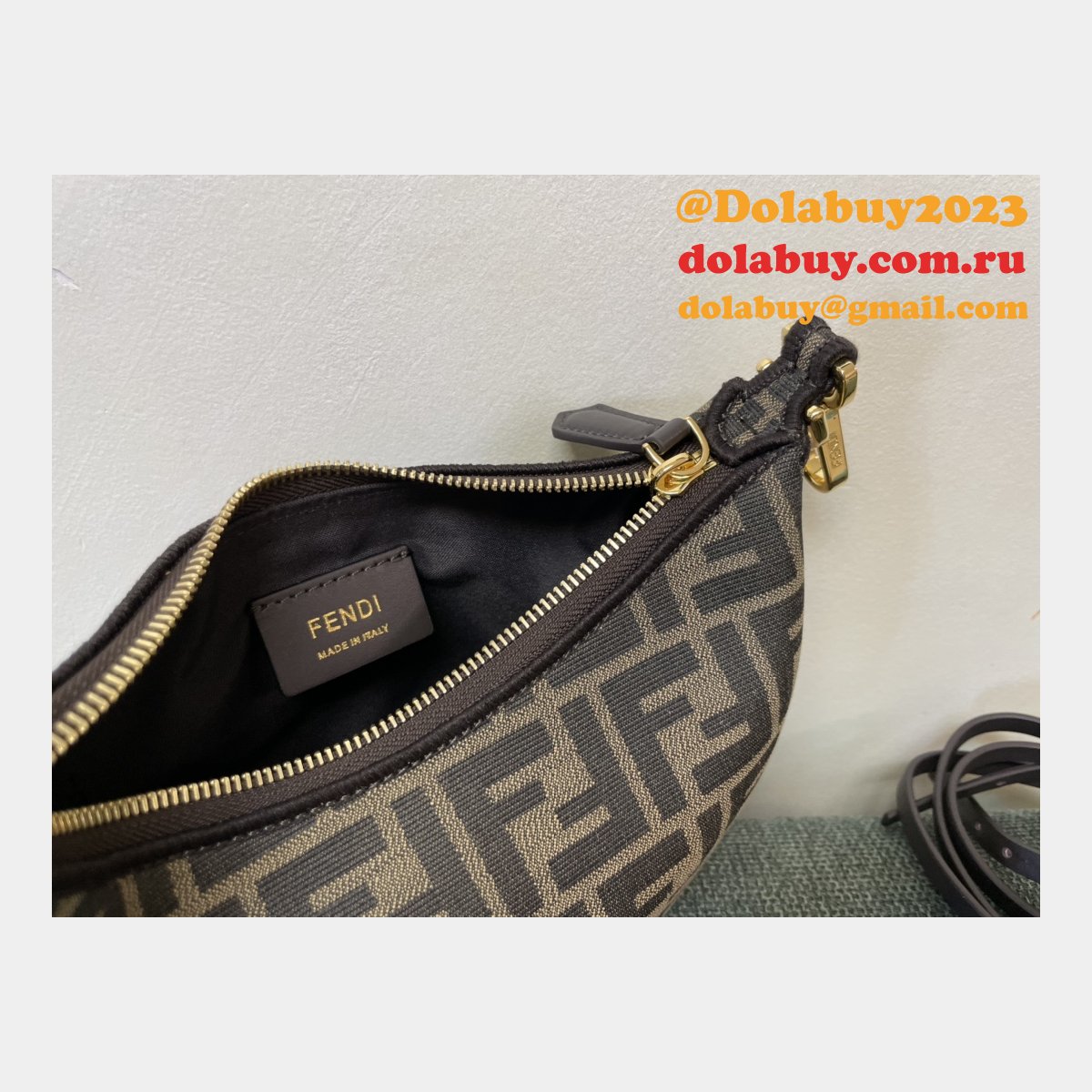 Our Dolabuy Best Praphy 56853 Designer Replica Fendi Bag