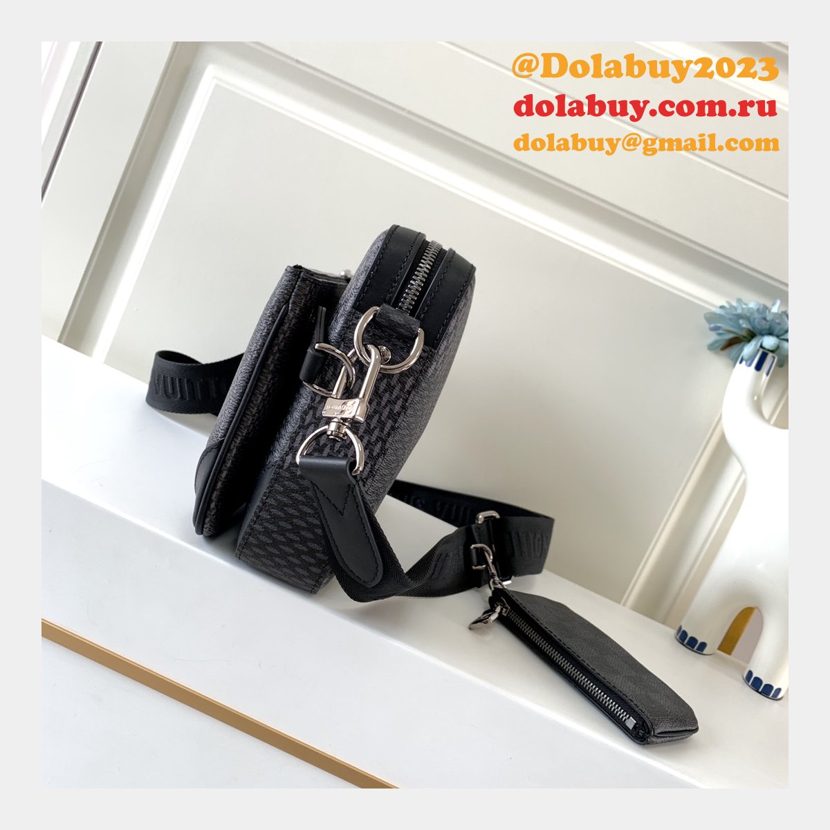 Louis Vuitton Replica Damier Canvas M50017 Bag