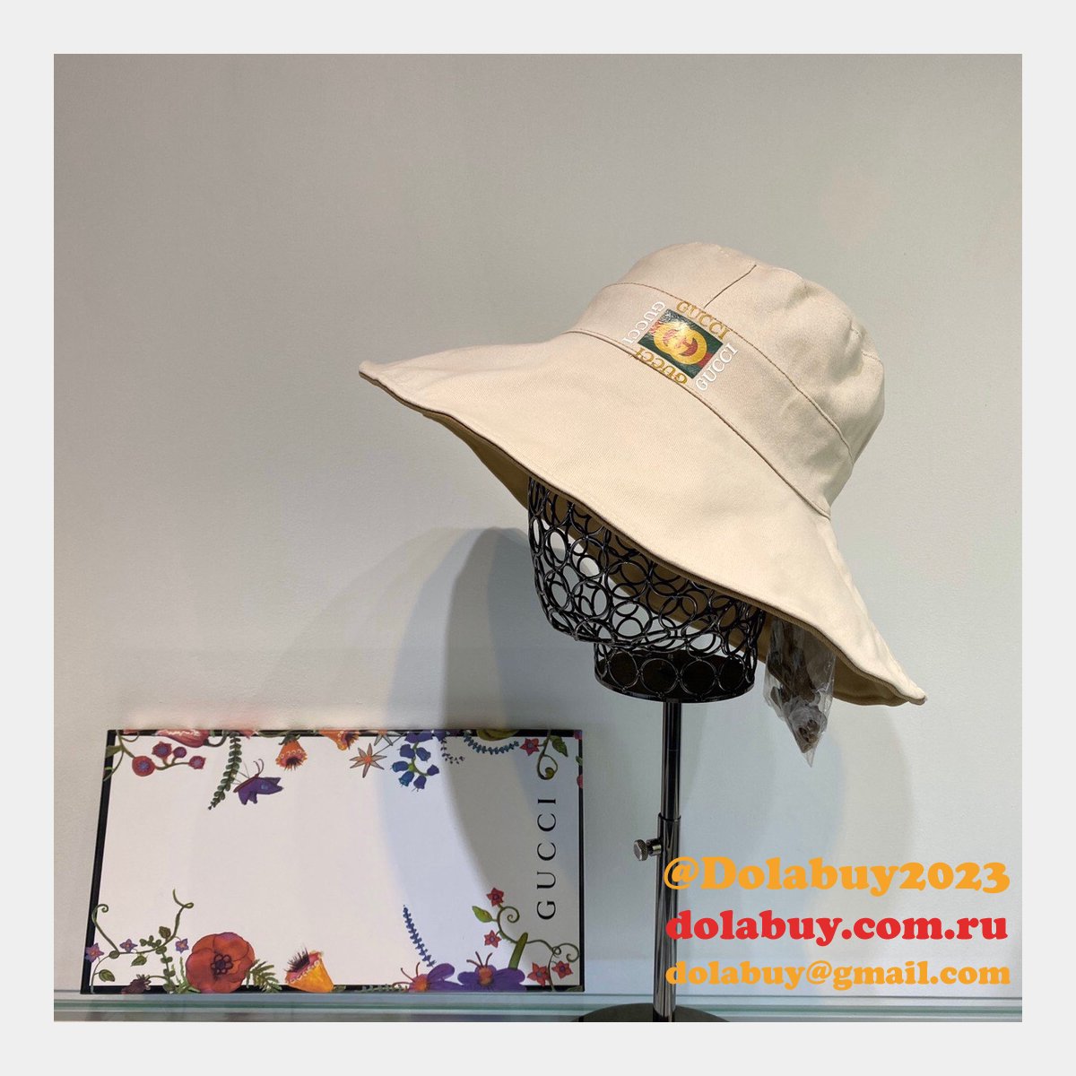 Fake Gucci Wearable on both sides hats